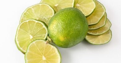 10 Benefits Of Consuming Lemon